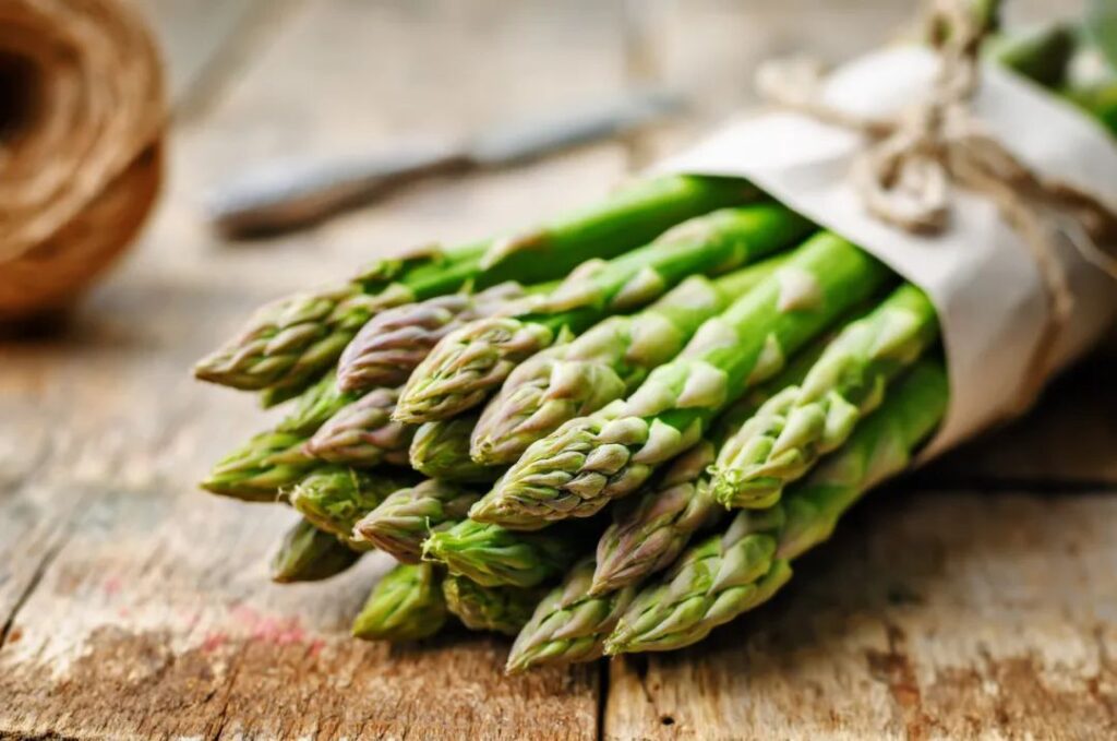 Asparagus has high nutritional value, good beauty and anti-cancer effect